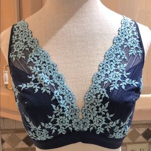 NWOT Elegant Wacoal Lace Bralette - Navy and Aqua - Adjustable Straps / 40